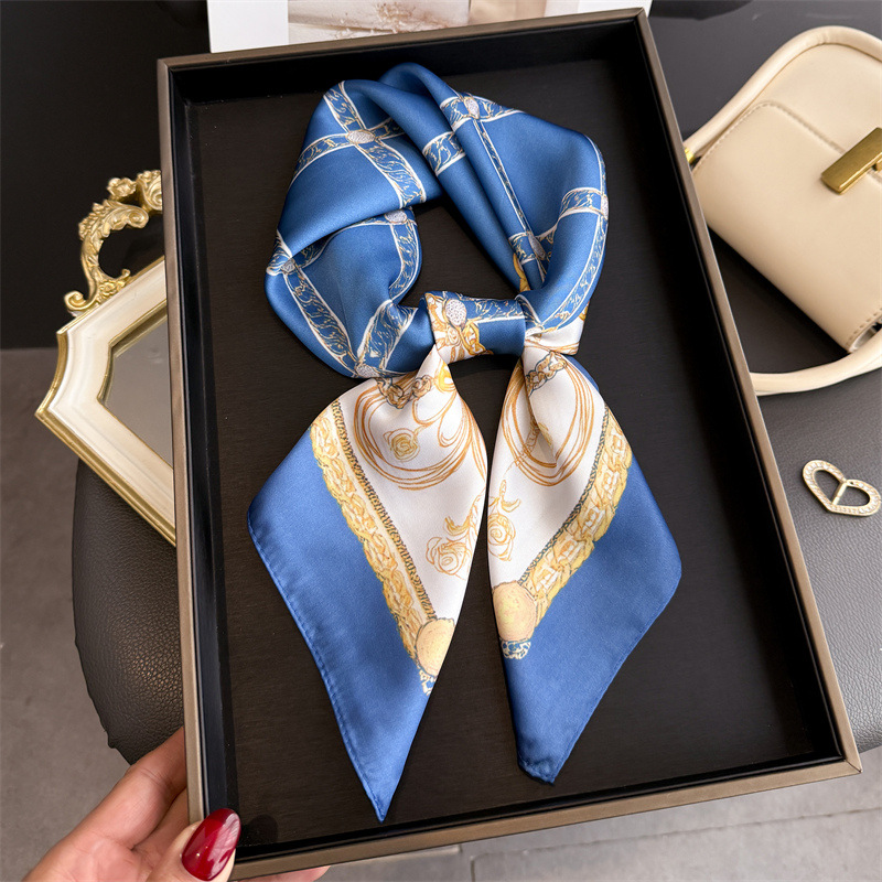 Blue Classic Chain Print Squar - đánh giá và giá Scarf Silk Square