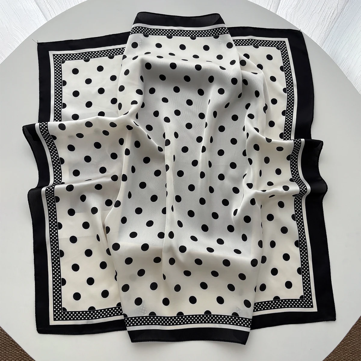 Women Elegant Soft Satin Squar - đánh giá và giá Face Scarf Mask